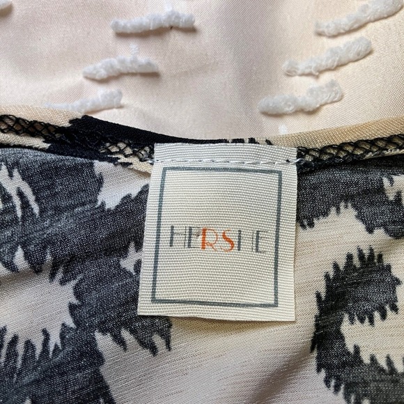 Hershe Women's Black and Beige Patterned Kimono With Crochet Fringe - Size L - Picture 7 of 8